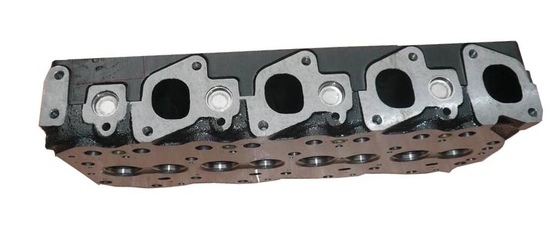 Partes del motor automático Cabeza del cilindro del motor TD27 OEM Tamaño estándar